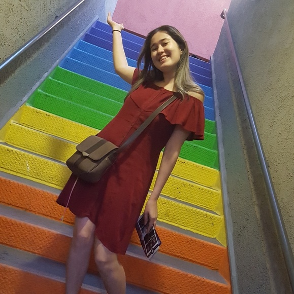 Meet your Posher, Jacqueline - Picture 2 of 2